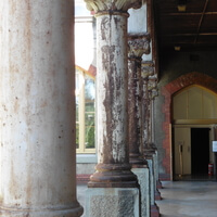 walkway columns